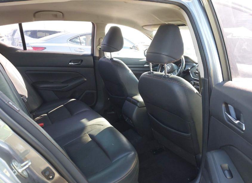 Photo 8 of 2020 Nissan Altima SR FWD (VIN 1N4BL4CV7LC135984)