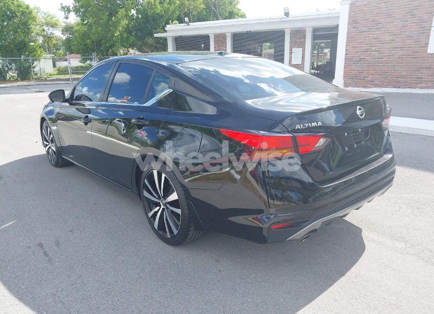 Photo 3 of 2020 Nissan Altima SR FWD (VIN 1N4BL4CV7LC178284)