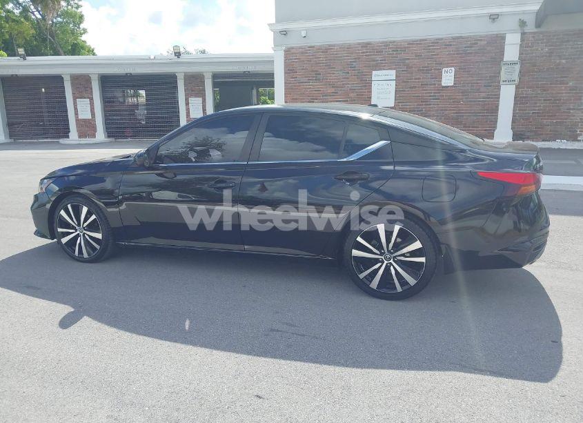 Photo 6 of 2020 Nissan Altima SR FWD (VIN 1N4BL4CV7LC178284)