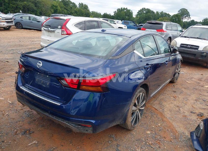 Photo 4 of 2020 Nissan Altima SR FWD (VIN 1N4BL4CV7LC183033)