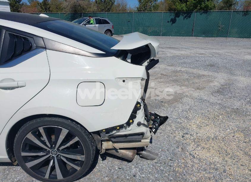 Photo 6 of 2020 Nissan Altima SR FWD (VIN 1N4BL4CV7LC271886)