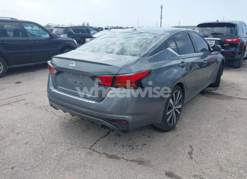 Photo 4 of 2020 Nissan Altima SR FWD (VIN 1N4BL4CV7LN308438)