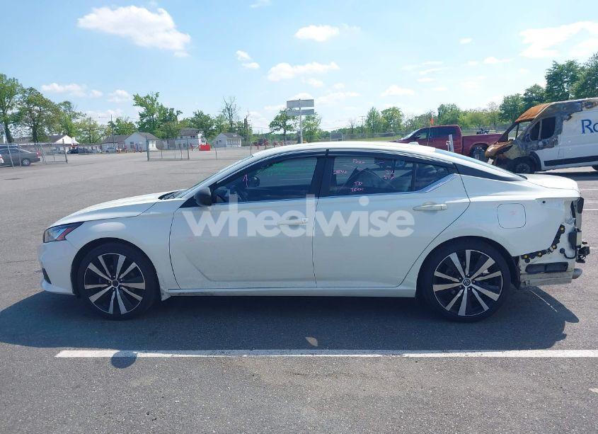 Photo 14 of 2021 Nissan Altima SR FWD (VIN 1N4BL4CV7MN359648)