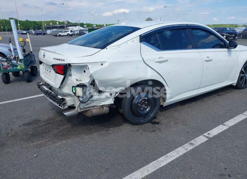 Photo 6 of 2021 Nissan Altima SR FWD (VIN 1N4BL4CV7MN359648)