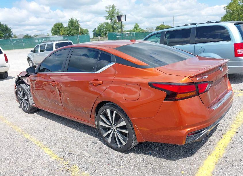 Photo 3 of 2022 Nissan Altima SR FWD (VIN 1N4BL4CV7NN310211)