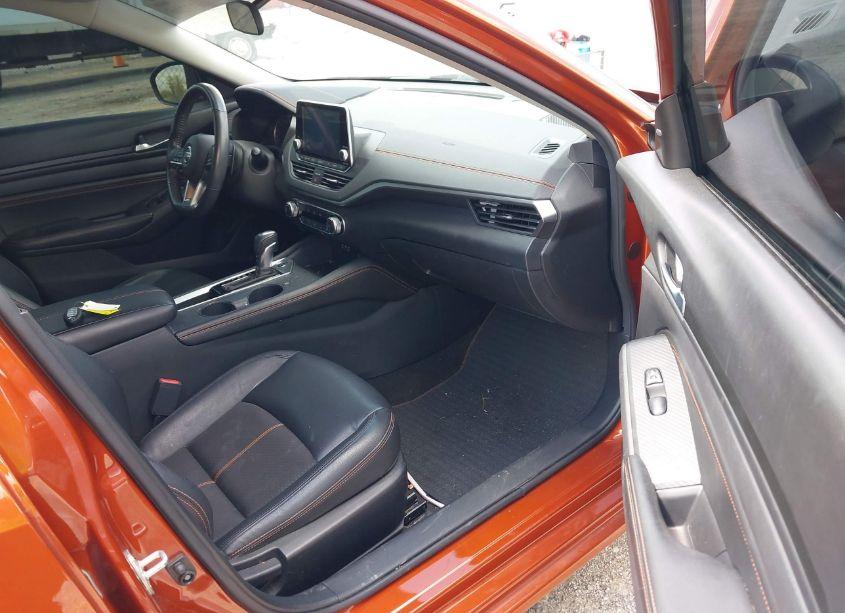 Photo 5 of 2022 Nissan Altima SR FWD (VIN 1N4BL4CV7NN310211)