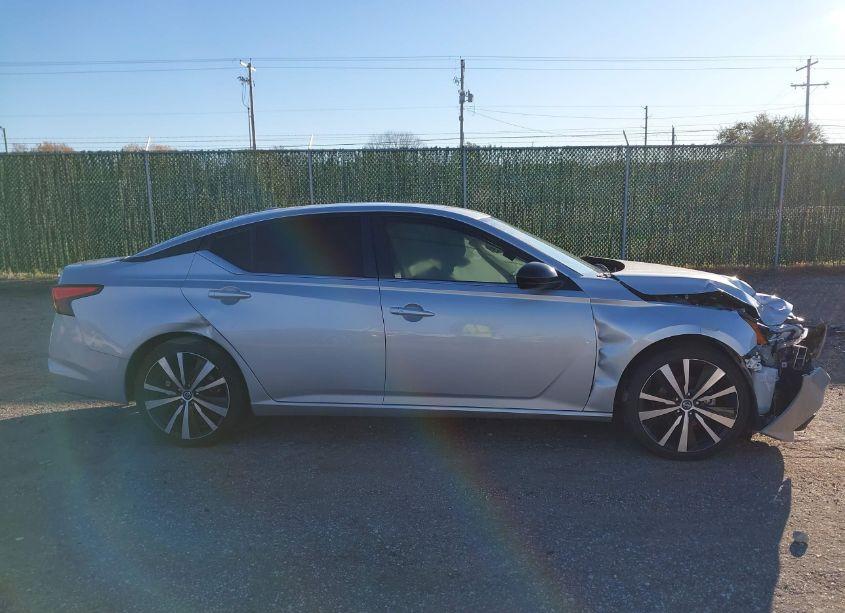 Photo 13 of 2022 Nissan Altima SR FWD (VIN 1N4BL4CV7NN344780)