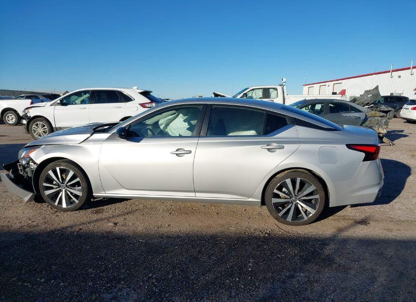 Photo 14 of 2022 Nissan Altima SR FWD (VIN 1N4BL4CV7NN344780)