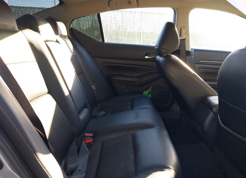 Photo 8 of 2022 Nissan Altima SR FWD (VIN 1N4BL4CV7NN344780)