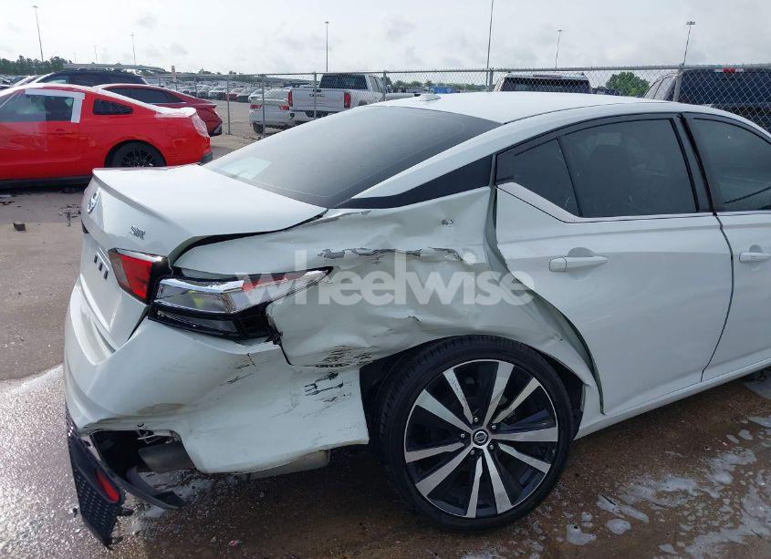 Photo 6 of 2022 Nissan Altima SR FWD (VIN 1N4BL4CV7NN366598)