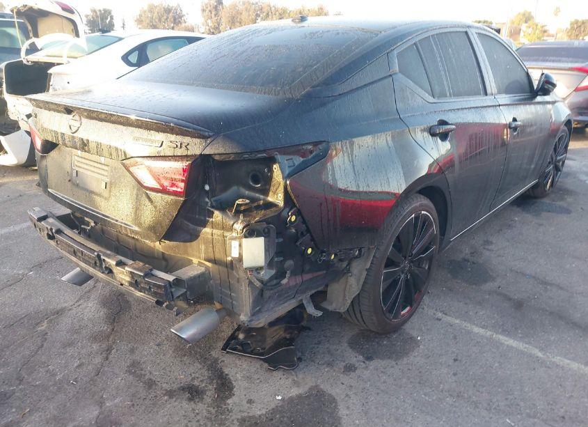 Photo 4 of 2022 Nissan Altima SR FWD (VIN 1N4BL4CV7NN391582)