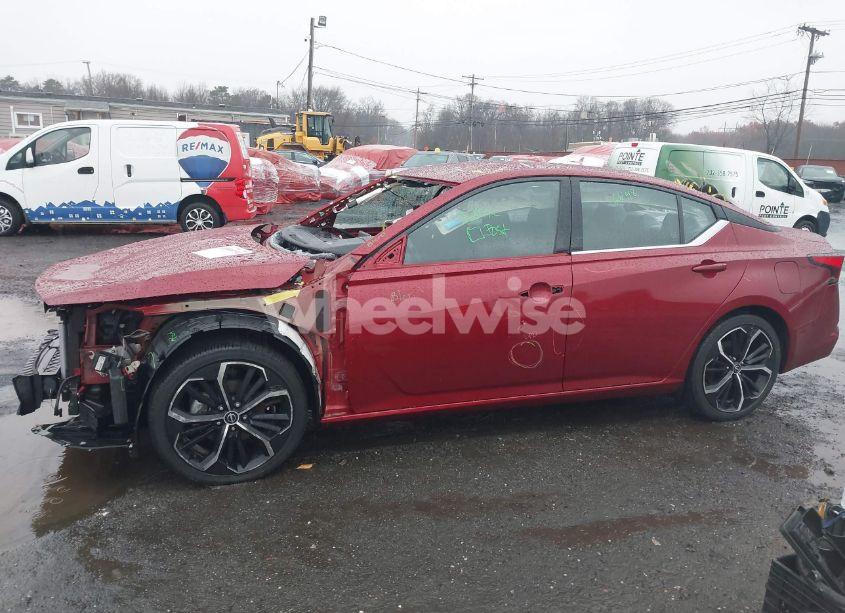 Photo 14 of 2023 Nissan Altima SR FWD (VIN 1N4BL4CV7PN399698)