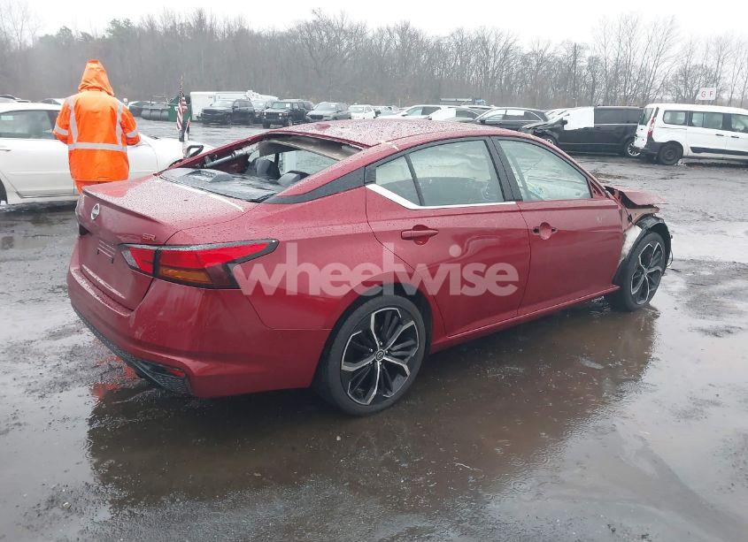 Photo 4 of 2023 Nissan Altima SR FWD (VIN 1N4BL4CV7PN399698)