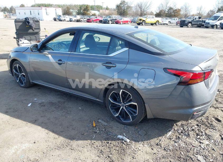 Photo 3 of 2024 Nissan Altima SR FWD (VIN 1N4BL4CV7RN339648)