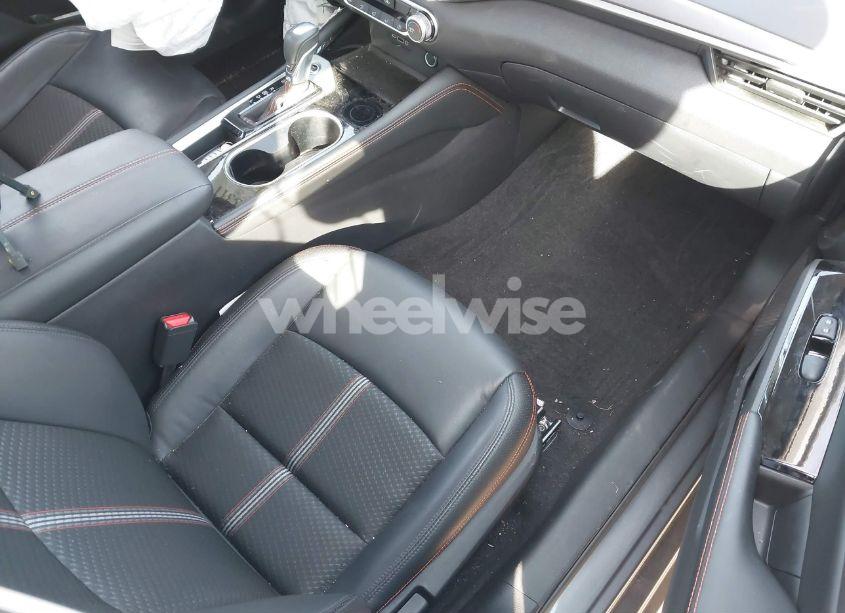 Photo 5 of 2024 Nissan Altima SR FWD (VIN 1N4BL4CV7RN339648)