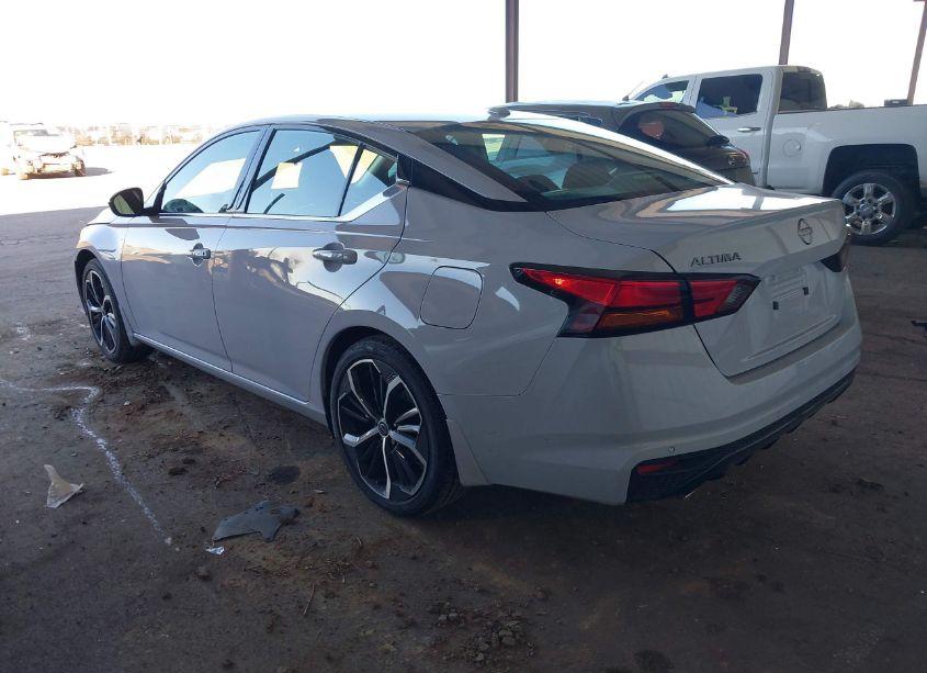 Photo 3 of 2024 Nissan Altima SR FWD (VIN 1N4BL4CV7RN377297)