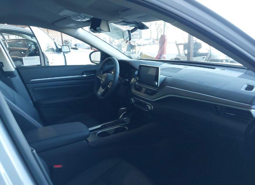 Photo 5 of 2024 Nissan Altima SR FWD (VIN 1N4BL4CV7RN377297)