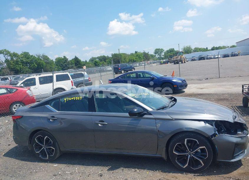 Photo 14 of 2025 Nissan Altima SR FWD (VIN 1N4BL4CV7SN355774)