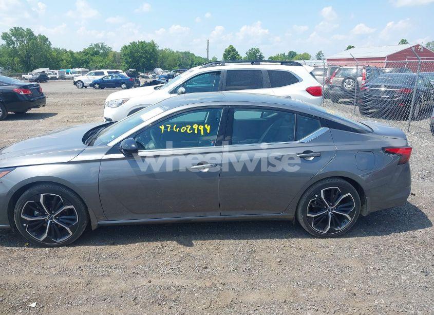 Photo 15 of 2025 Nissan Altima SR FWD (VIN 1N4BL4CV7SN355774)
