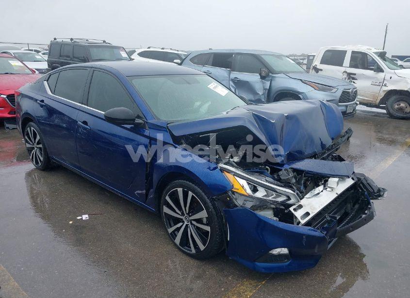 2019 Nissan Altima 2.5 SR (VIN 1N4BL4CV8KC133935) main photo