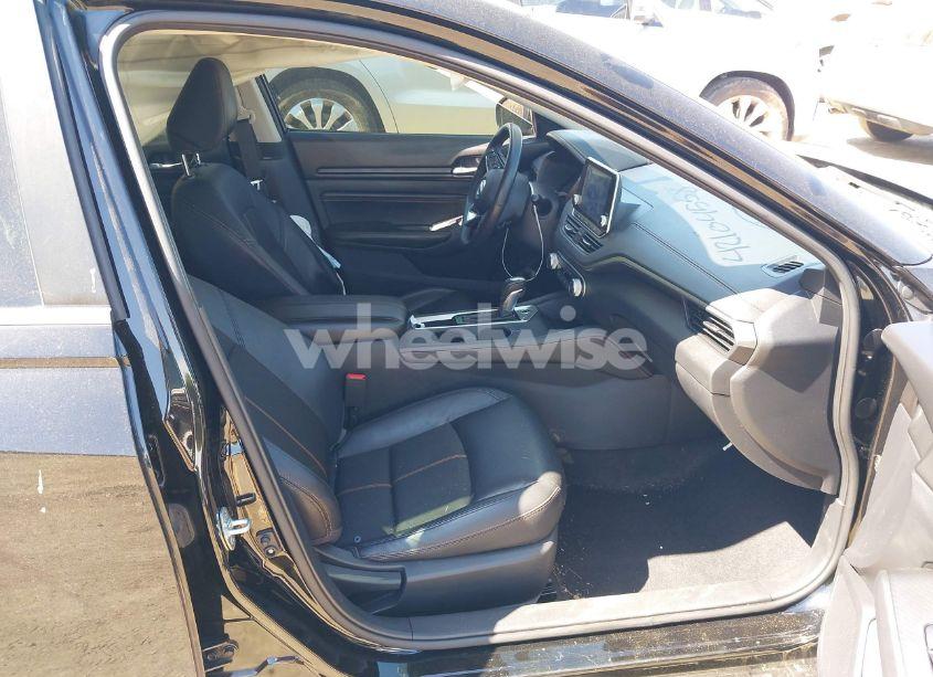 Photo 5 of 2019 Nissan Altima 2.5 SR (VIN 1N4BL4CV8KC162450)