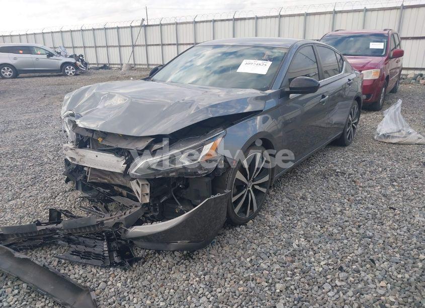 Photo 2 of 2019 Nissan Altima 2.5 SR (VIN 1N4BL4CV8KC176090)