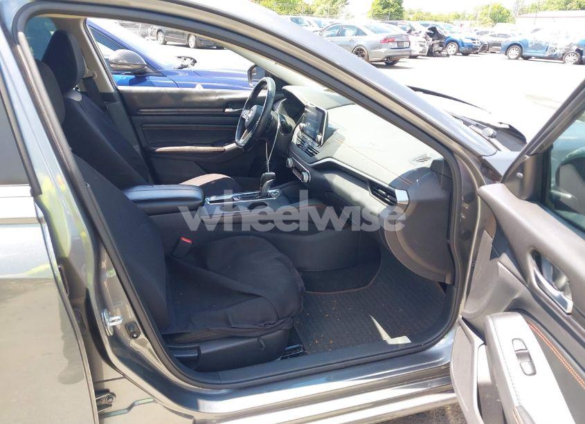 Photo 5 of 2019 Nissan Altima 2.5 SR (VIN 1N4BL4CV8KC184092)