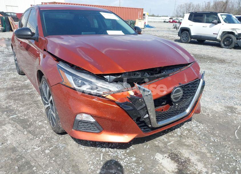 Photo 6 of 2019 Nissan Altima 2.5 SR (VIN 1N4BL4CV8KC201828)