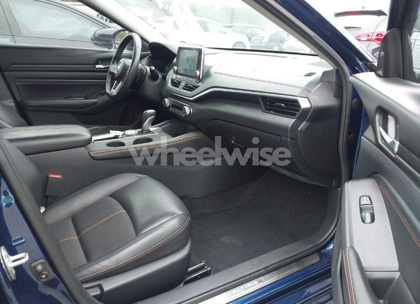 Photo 5 of 2019 Nissan Altima 2.5 SR (VIN 1N4BL4CV8KC238345)