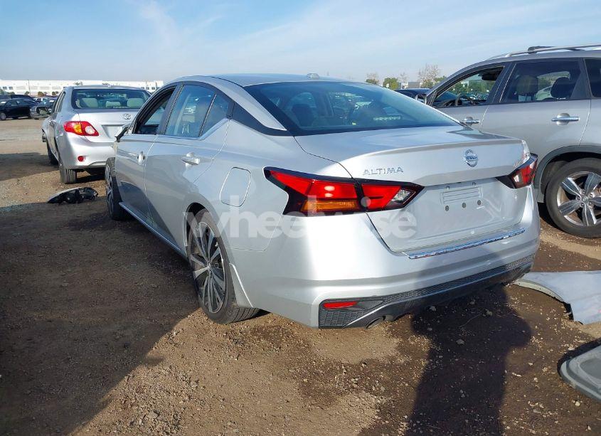 Photo 3 of 2019 Nissan Altima 2.5 SR (VIN 1N4BL4CV8KC255372)