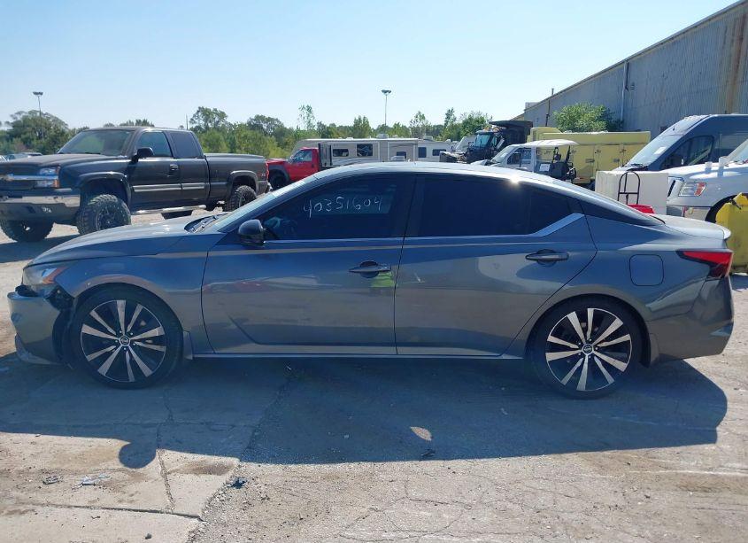 Photo 14 of 2019 Nissan Altima 2.5 SR (VIN 1N4BL4CV8KN325991)