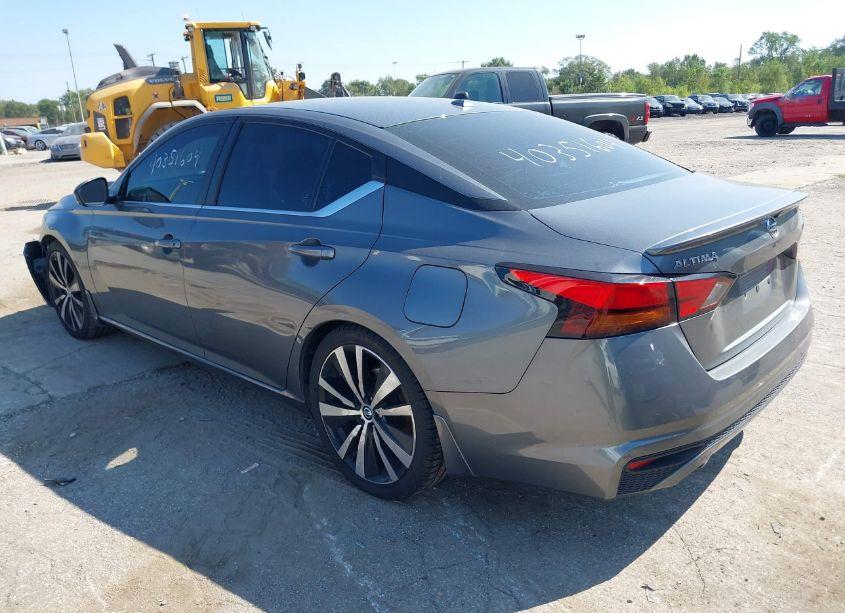 Photo 3 of 2019 Nissan Altima 2.5 SR (VIN 1N4BL4CV8KN325991)