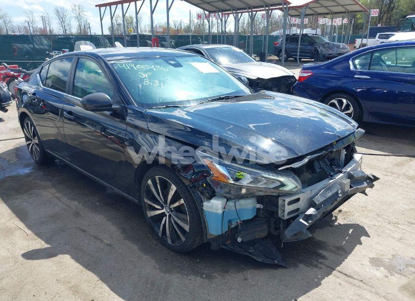 2020 Nissan Altima SR FWD (VIN 1N4BL4CV8LC131281) main photo