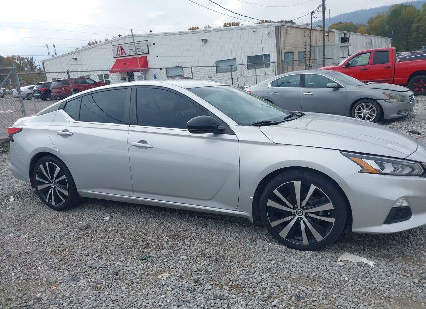 Photo 13 of 2020 Nissan Altima SR FWD (VIN 1N4BL4CV8LC168086)