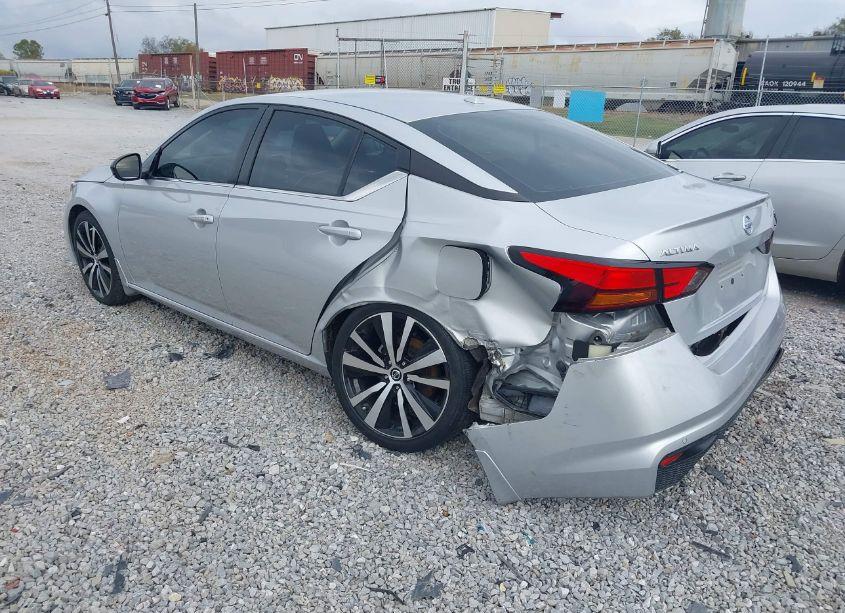 Photo 3 of 2020 Nissan Altima SR FWD (VIN 1N4BL4CV8LC168086)