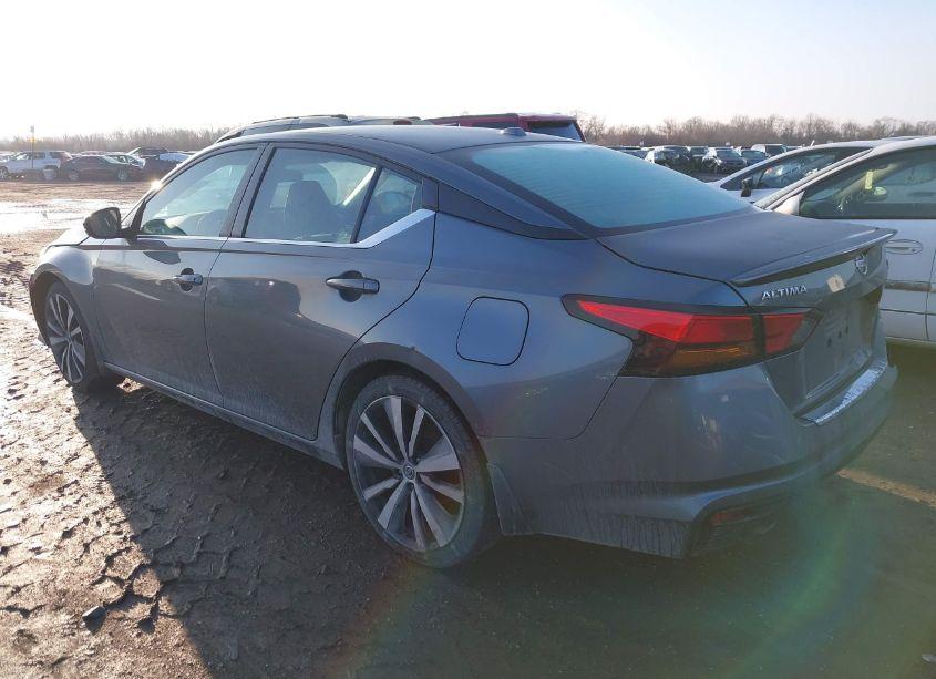 Photo 3 of 2020 Nissan Altima SR FWD (VIN 1N4BL4CV8LC266227)