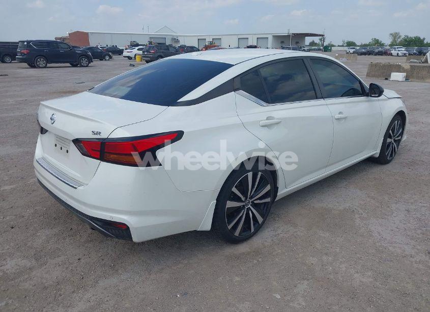 Photo 4 of 2020 Nissan Altima SR FWD (VIN 1N4BL4CV8LC275140)