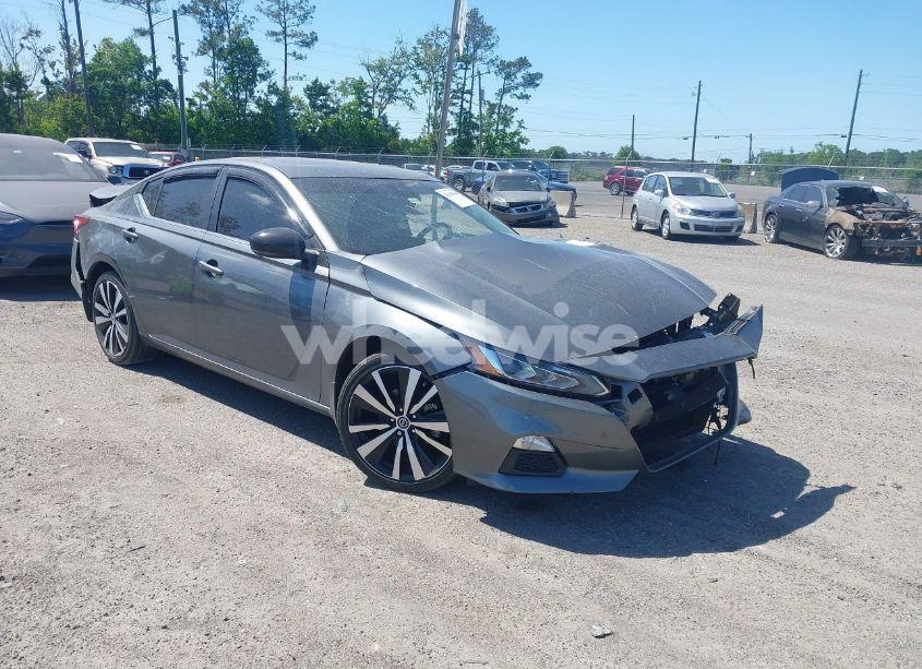 2021 Nissan Altima SR FWD (VIN 1N4BL4CV8MN367127) main photo