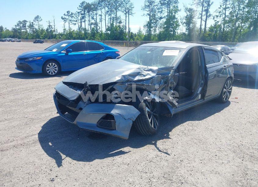 Photo 2 of 2021 Nissan Altima SR FWD (VIN 1N4BL4CV8MN367127)