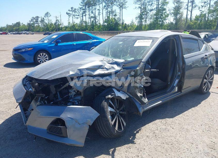 Photo 6 of 2021 Nissan Altima SR FWD (VIN 1N4BL4CV8MN367127)