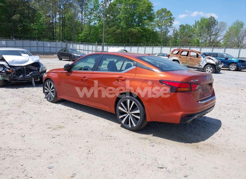 Photo 3 of 2021 Nissan Altima SR FWD (VIN 1N4BL4CV8MN378645)