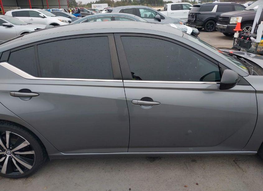 Photo 13 of 2021 Nissan Altima SR FWD (VIN 1N4BL4CV8MN389029)