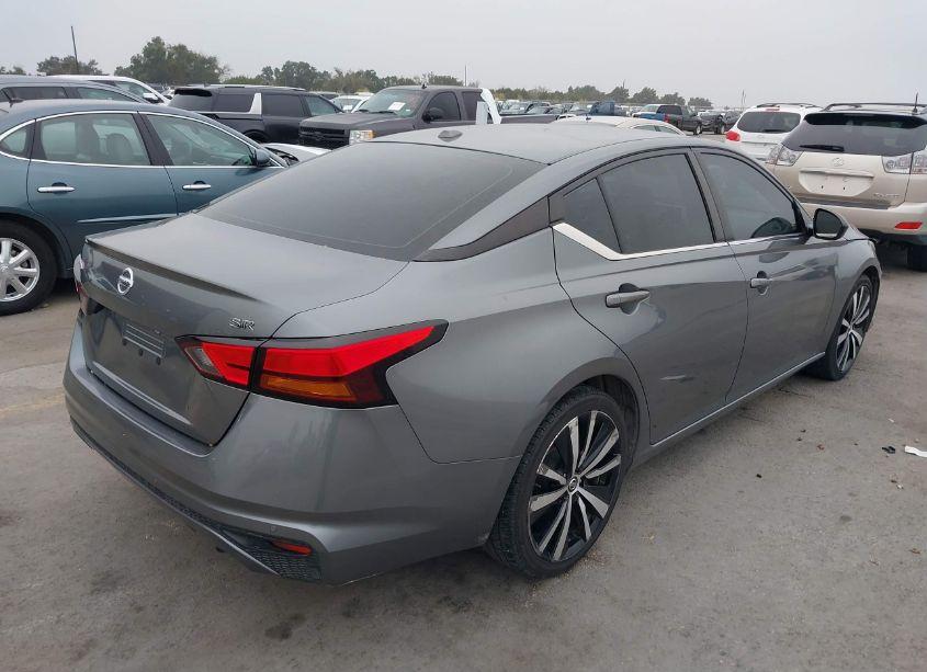 Photo 4 of 2021 Nissan Altima SR FWD (VIN 1N4BL4CV8MN389029)