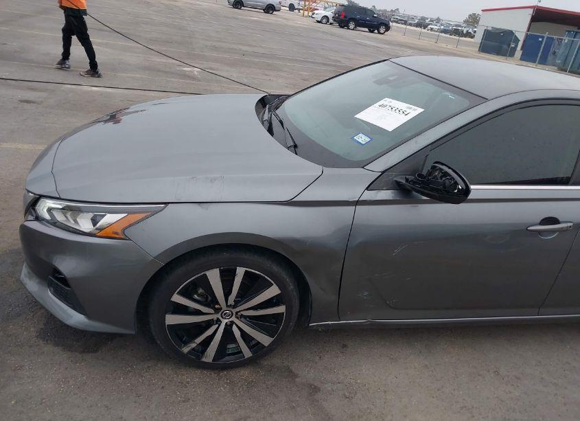 Photo 6 of 2021 Nissan Altima SR FWD (VIN 1N4BL4CV8MN389029)