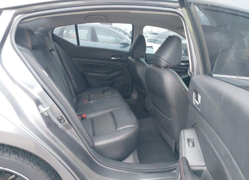 Photo 8 of 2021 Nissan Altima SR FWD (VIN 1N4BL4CV8MN389029)