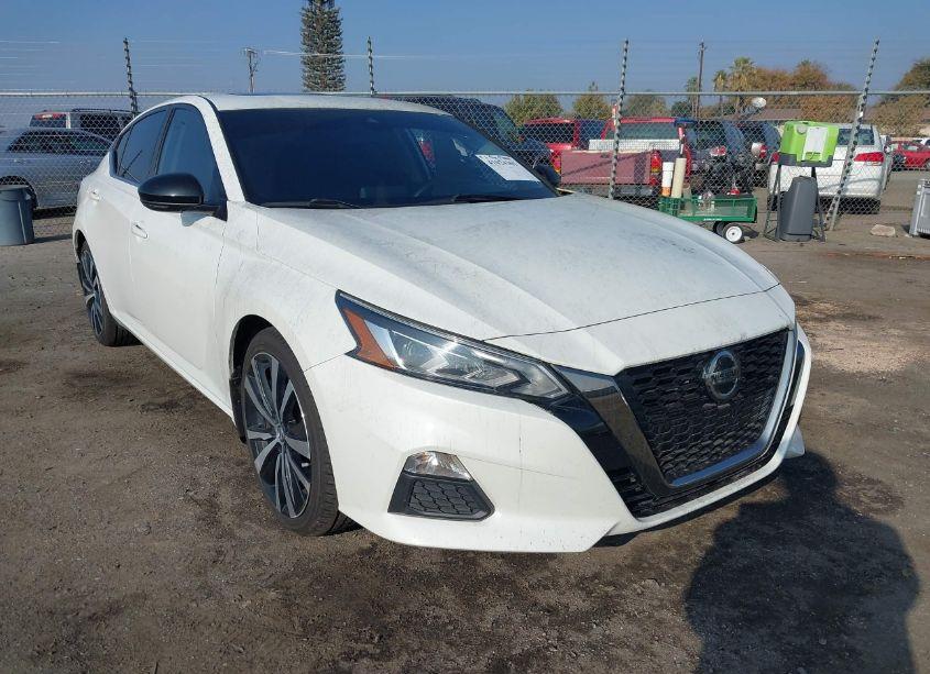 2021 Nissan Altima SR FWD (VIN 1N4BL4CV8MN394019) main photo