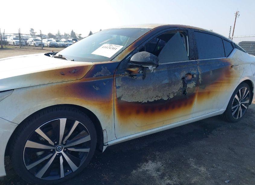 Photo 6 of 2021 Nissan Altima SR FWD (VIN 1N4BL4CV8MN394019)