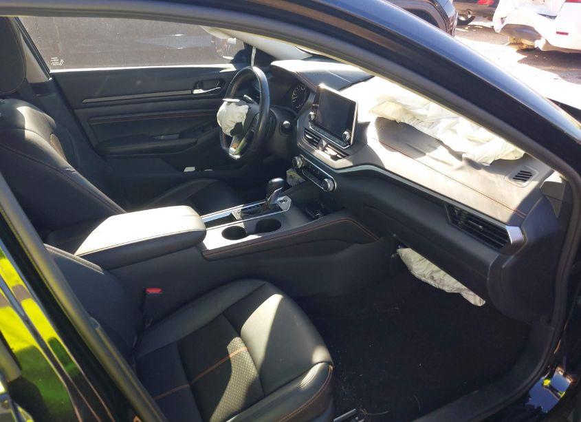 Photo 5 of 2022 Nissan Altima SR FWD (VIN 1N4BL4CV8NN391185)