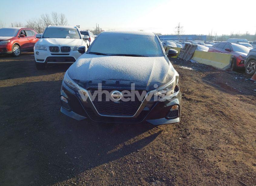 Photo 13 of 2022 Nissan Altima SR FWD (VIN 1N4BL4CV8NN394717)