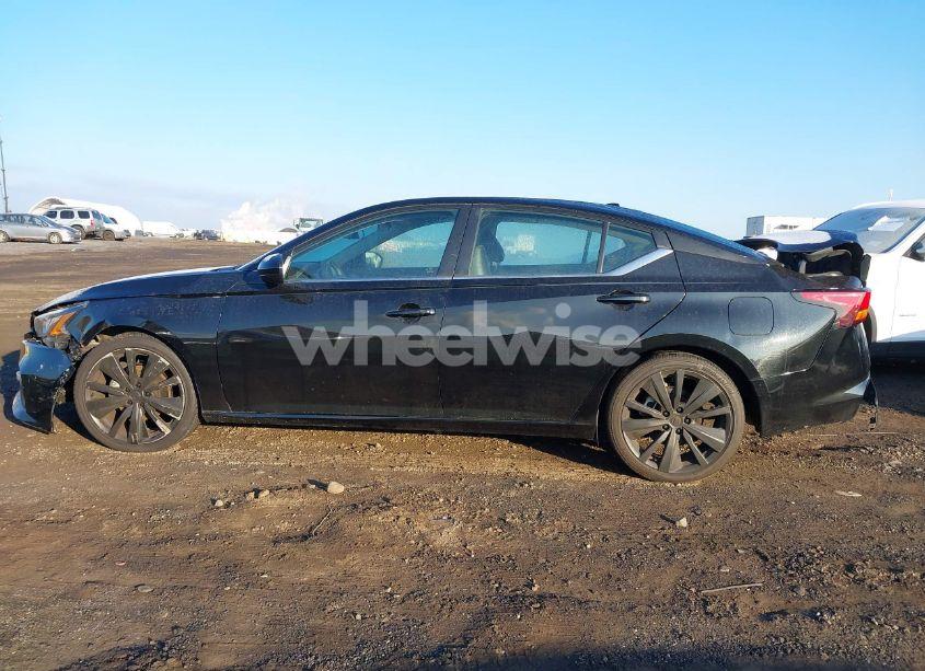 Photo 15 of 2022 Nissan Altima SR FWD (VIN 1N4BL4CV8NN394717)